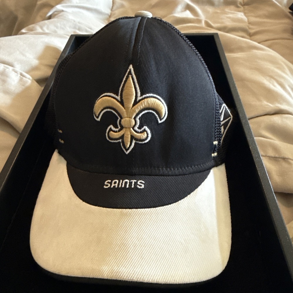 New Orleans Saints Reebok Fitted OSFA Trucker‎ Unique Rare 3996